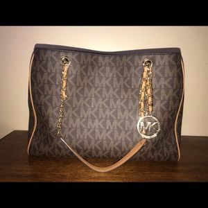 ‼️SOLD‼️Authentic Michael Kors Susannah Tote